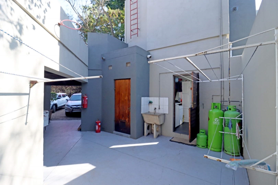 4 Bedroom Property for Sale in Hartbeespoort North West